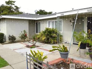 Main picture of 16428 San Jacinto St