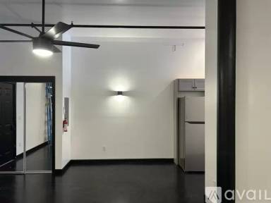 Main picture of 24 Beacon St