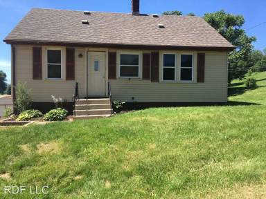 Main picture of 1007 Valley Dr