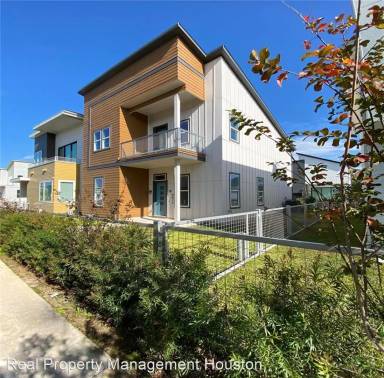 Main picture of 9815 Finch Falls Ln