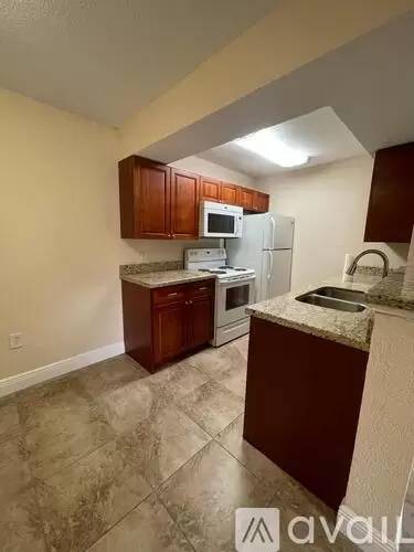 Main picture of 10440 SW 156th Ct