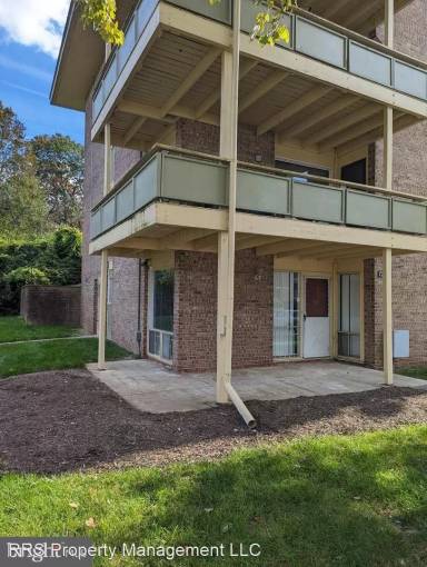 Main picture of 7241 Donnell Pl