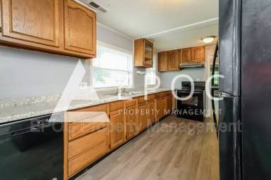 Main picture of 1615 Zeverly St