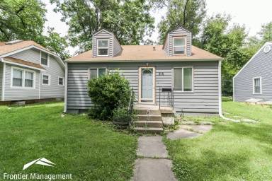 Main picture of 1122 N 8th St