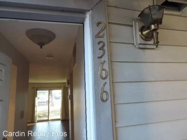Main picture of 2366 Roundhouse Rd