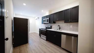 Main picture of 6832 Ridge Ave