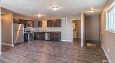 Main picture of 407 W Barker Pl