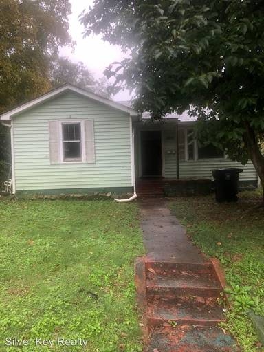 Main picture of 305 Dixon Ave