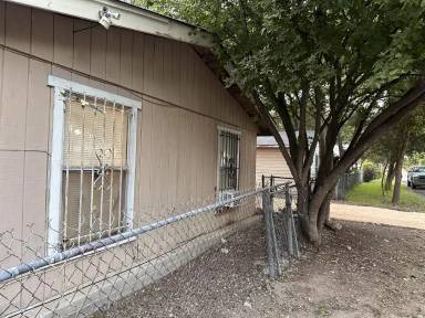 Main picture of 601 Cantrell Dr