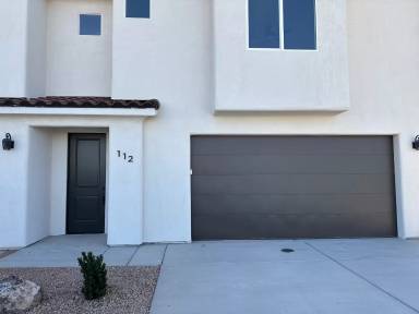 Main picture of 112 N 2470 W