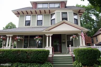 Main picture of 179 Caroline St