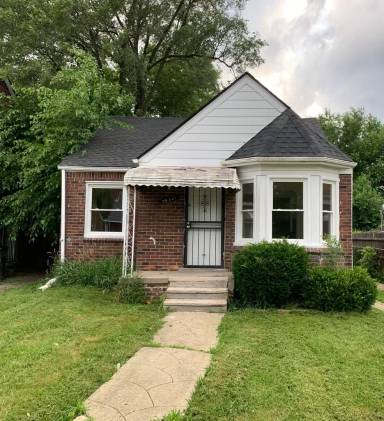 Main picture of 19321 Prevost St