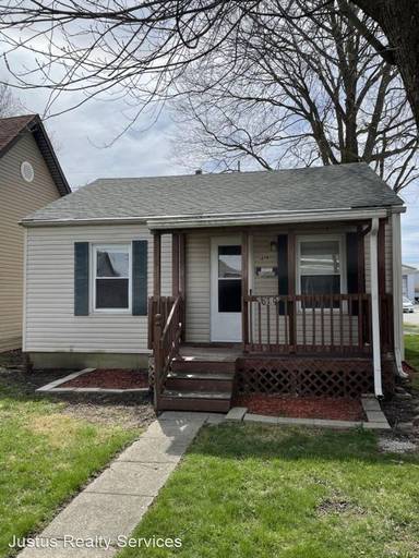 Main picture of 619 W 1st St