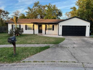 Main picture of 7741 Pine Hollow Ct
