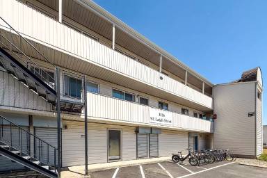 Main picture of Latah Apartments