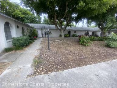 Main picture of 3603 SE 9th Pl