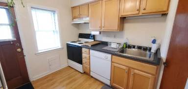 Main picture of 2311 N 91st St