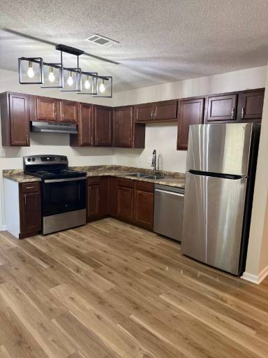 Main picture of 706 Shady Lane Dr