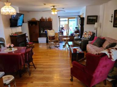 Main picture of 10 Watson Rd