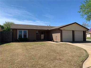 Main picture of 8436 NW 92nd St