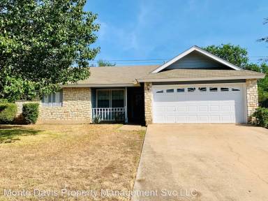 Main picture of 3108 Monument Dr