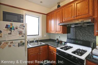 Main picture of 2748 Gough St