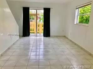 Main picture of 7820 NE Bayshore Ct