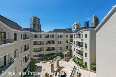 Main picture of 620 State St Apartments