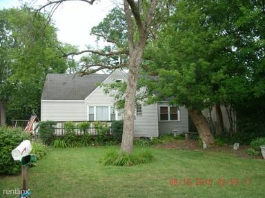 Main picture of 1333 N Pleasant Dr