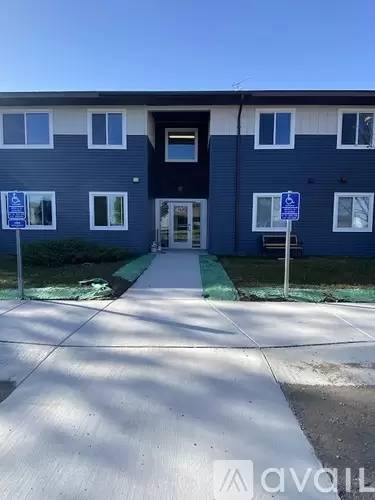 Main picture of 402 S 8th St