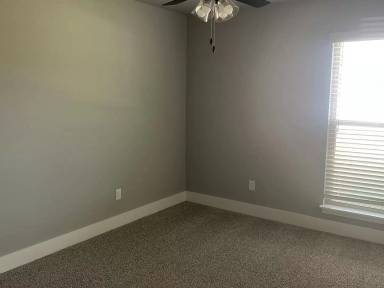 Main picture of 2061 Bluebonnet Ln