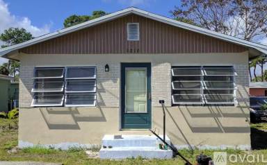 Main picture of 1217 N 22nd St
