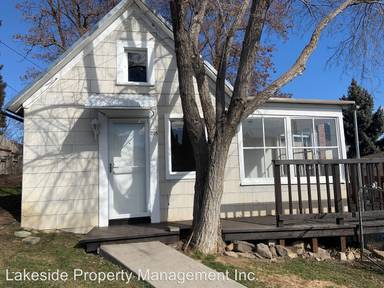 Main picture of 205 N 2nd St