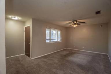 Main picture of 705 Valerie Dr