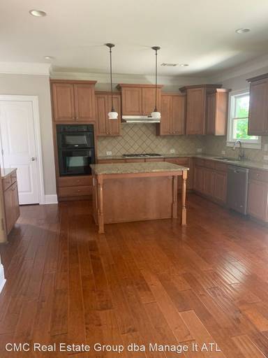 Main picture of 1777 Westvale Pl