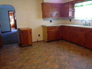 Main picture of 1256 E Lovejoy St