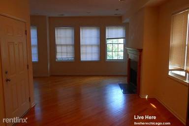 Main picture of 2510 N Southport Ave