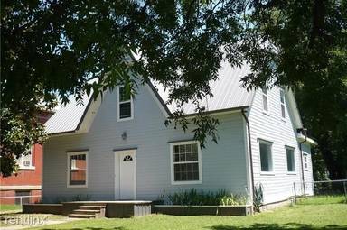 Main picture of 541 N Beard Ave