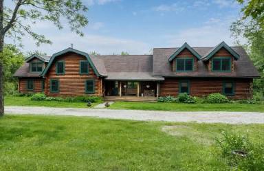 Main picture of 97 Penny Ln