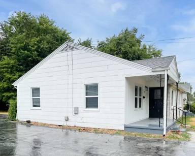 Main picture of 414 W Portland St