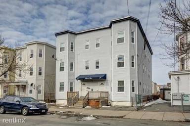 Main picture of 74 Thornton St