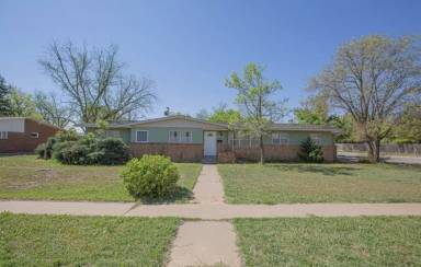 Main picture of 2011 32nd St