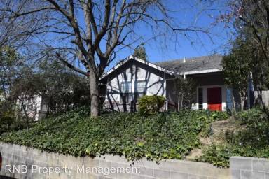 Main picture of 7813 Magnolia Ave