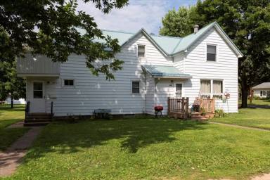 Main picture of 1803 11th St E
