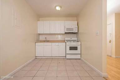 Main picture of 700 27th St