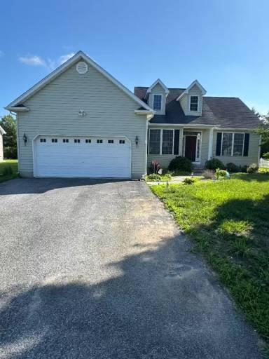 Main picture of 79 Phillips Dr