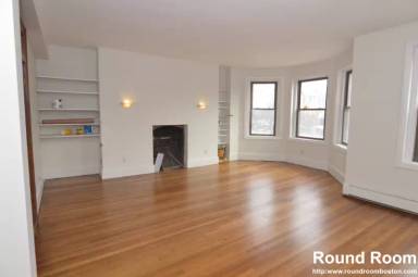 Main picture of 1714 Beacon St
