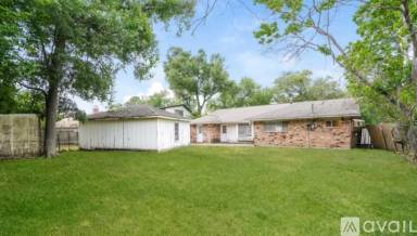 Main picture of 110 Red Bud Ln