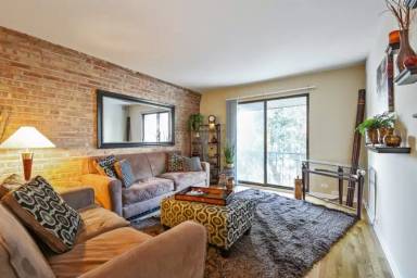 Main picture of 600 W Russell St