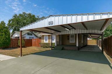 Main picture of 2622 Virginia St